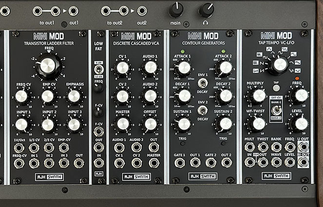 AJH Synth MiniMod Ladder Filter モジュラーシンセ AJH MiniMod Keyz: sinte modular de 4 octavas basado en el Minimoog